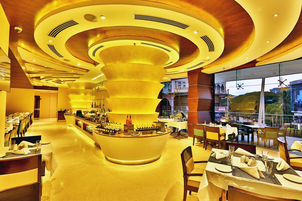 Olive Downtown Hotel Kochi Exterior foto